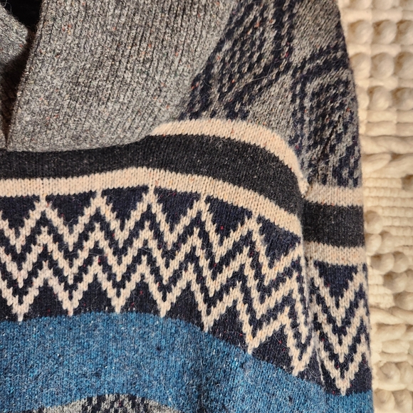 Vintage Gap Geo Fair Isle Wool & Alpaca blend Knitted Shawl Collar Sweater - Picture 5 of 8